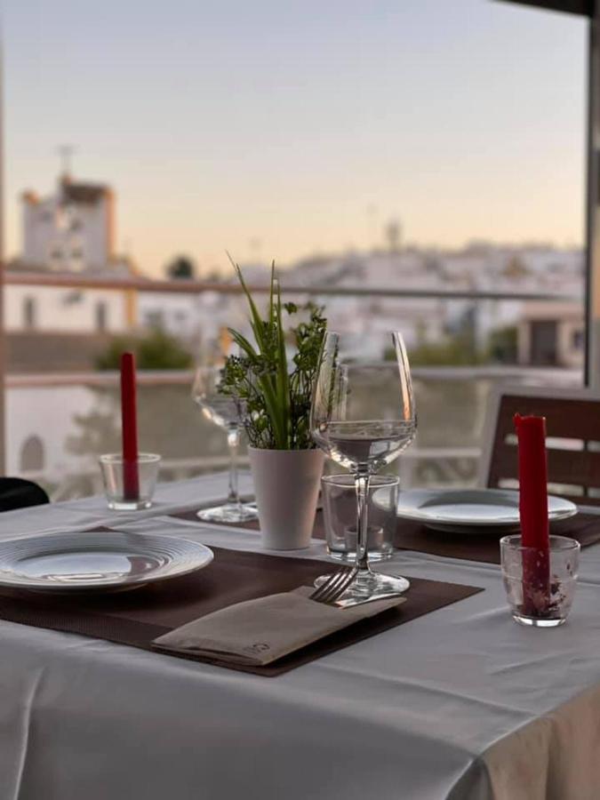 Novo Apartahotel & Restaurante Las Cabezas de San Juan Ngoại thất bức ảnh